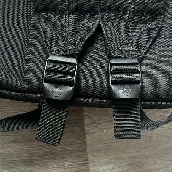 Herschel Supply Company Classic Black Backpack - Picture 9 of 9